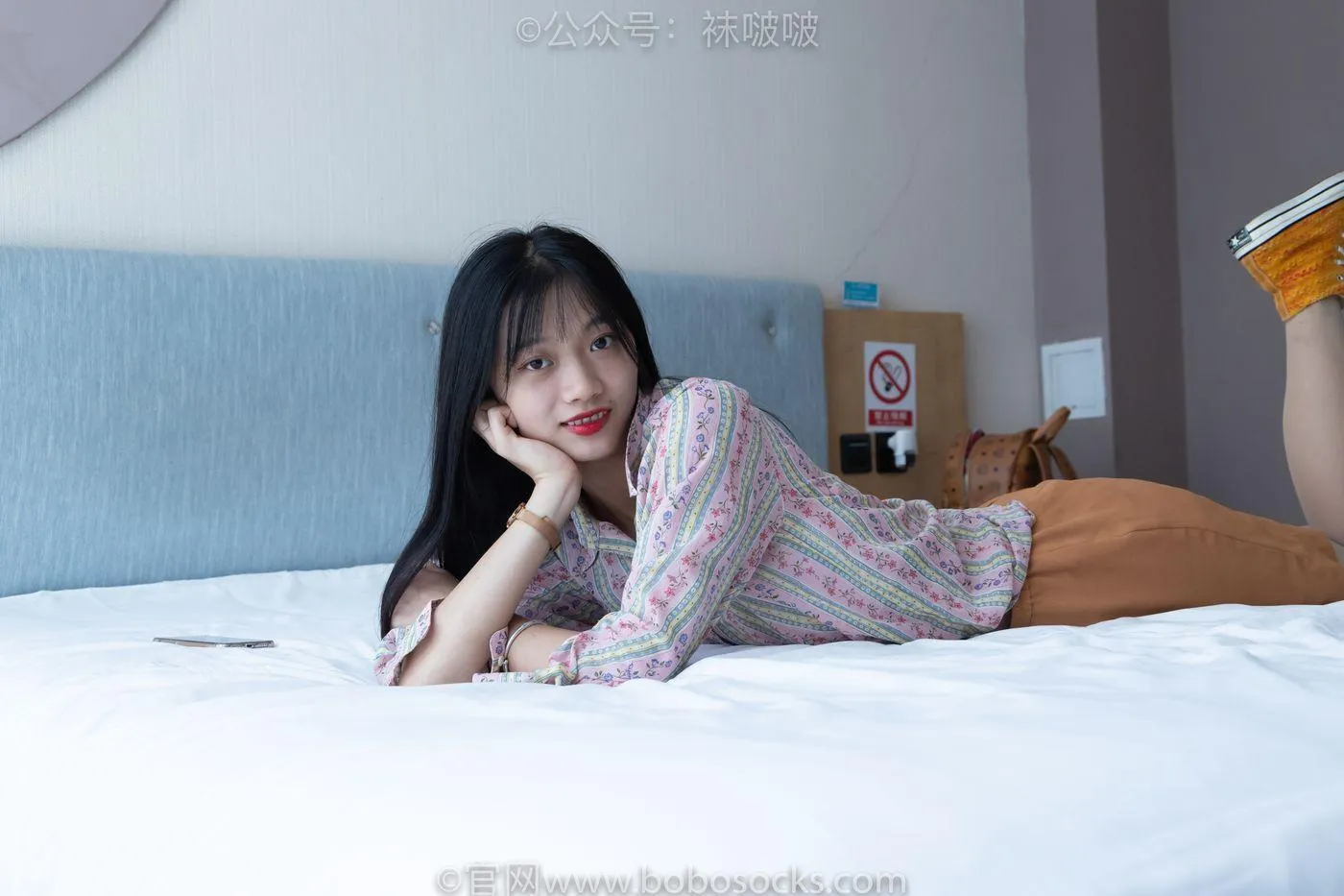[BoBoSocks袜啵啵]NO.008 涵涵-帆布鞋、白色短棉袜、肉丝 [139P]插图9